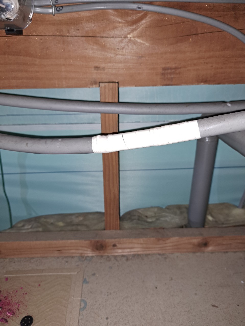 福岡県小郡市　ネズミによる被害　T様邸　駆除実績