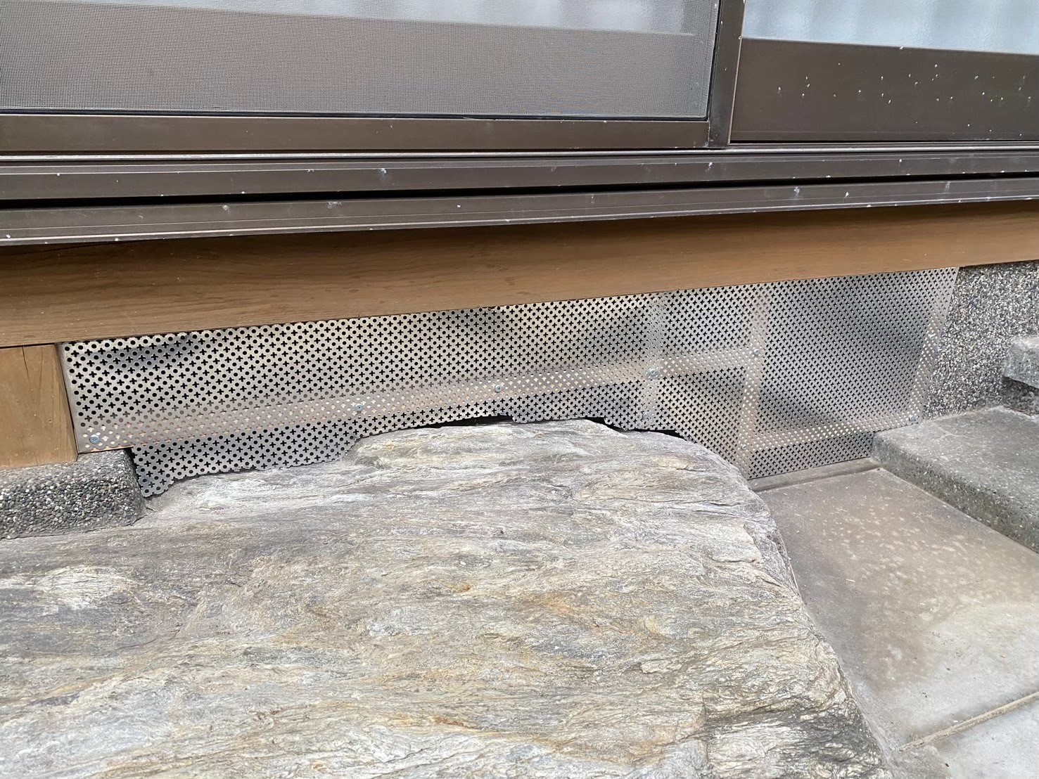 福岡県筑紫野市　アライグマによる被害　U様邸　駆除実績