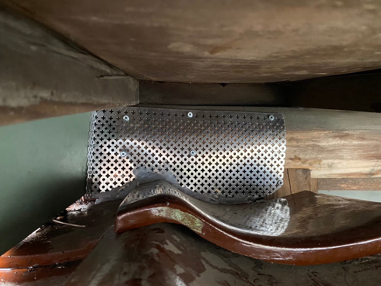 佐賀県神崎市　イタチによる被害　H様邸　駆除実績