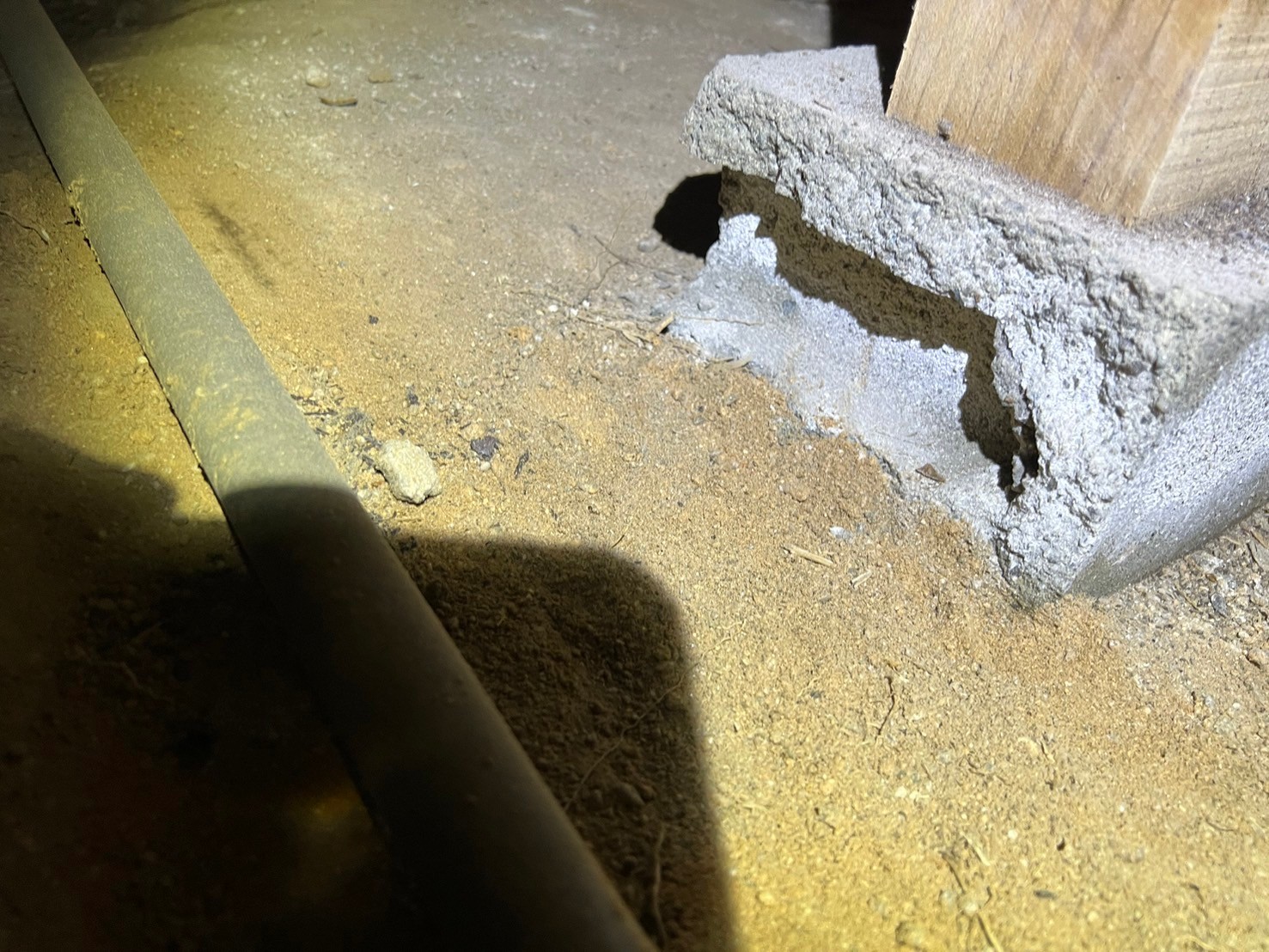 福岡県飯塚市　シロアリによる被害　H様邸　駆除実績