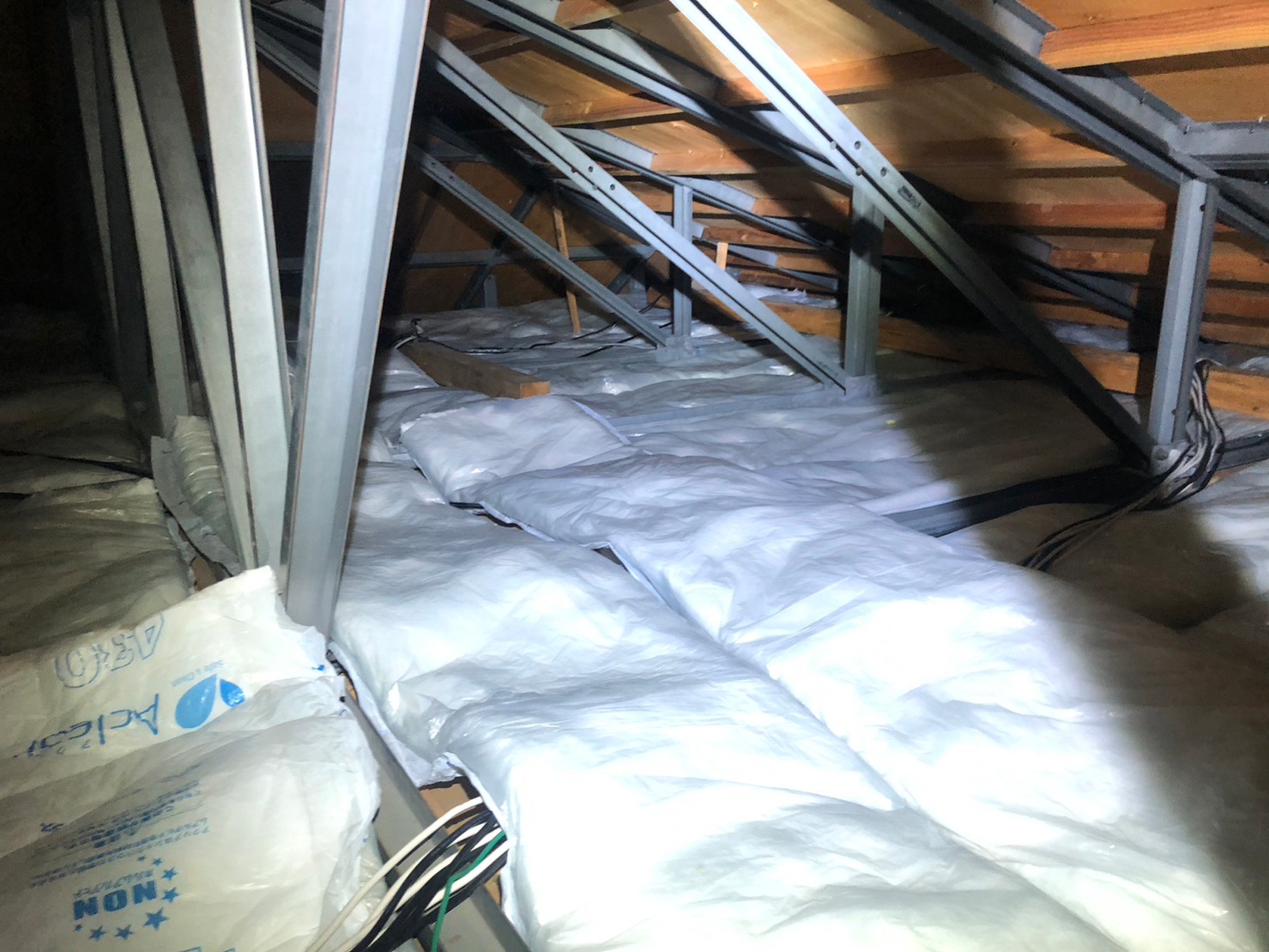 佐賀県小城市　ネズミによる被害　M様邸　駆除実績