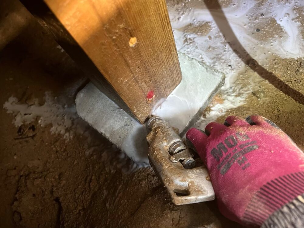 佐賀県神崎市　シロアリ(白蟻）による被害　Y様邸　駆除実績