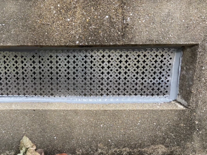 侵入口を特定し建物構造ごと封鎖施工