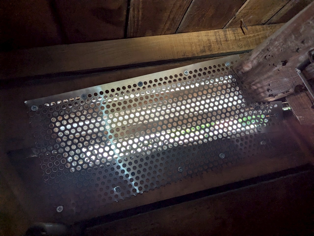 福岡県糟屋郡志免町　イタチによる被害　Y様邸　駆除実績