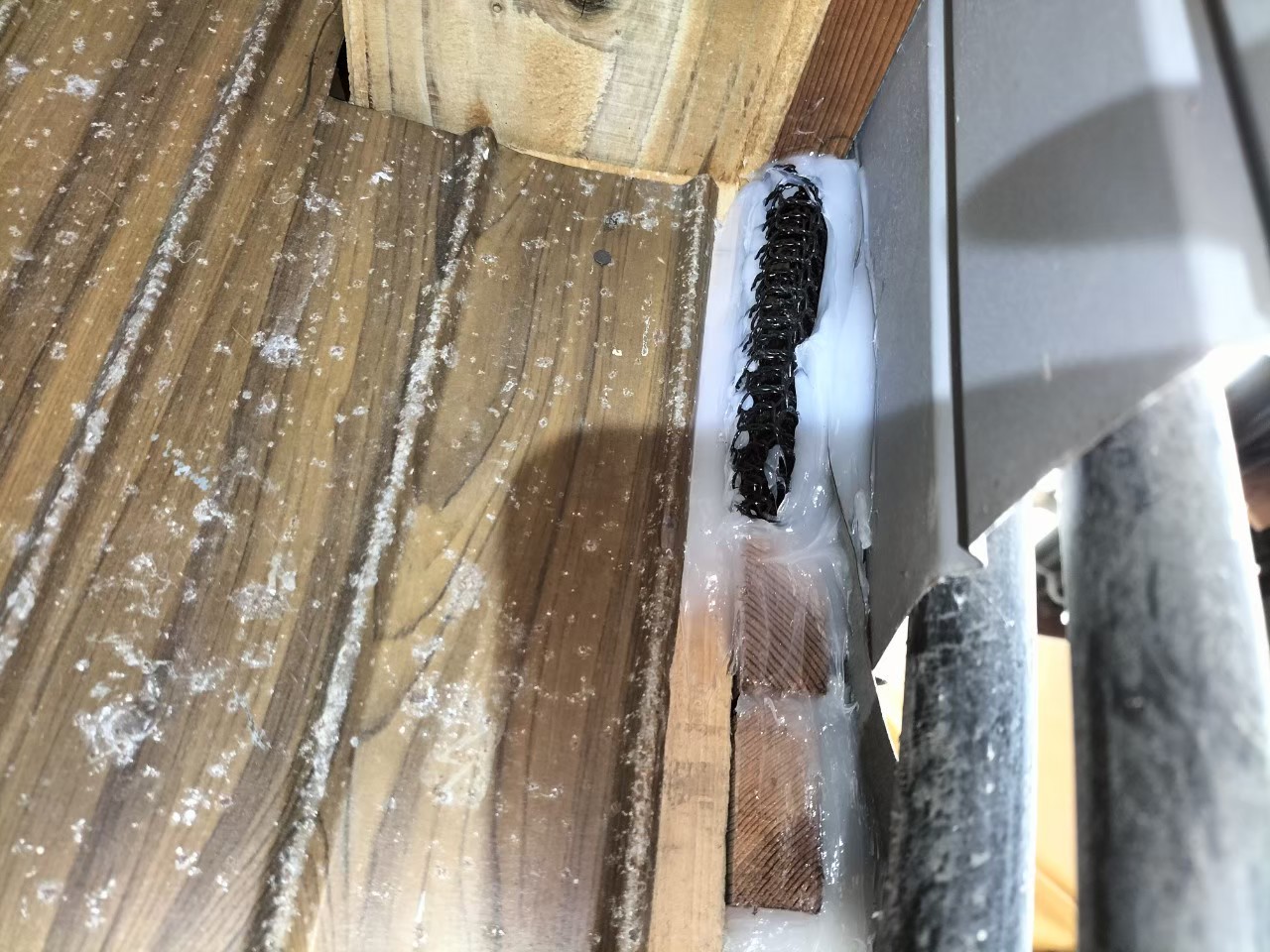 佐賀県西松浦郡有田町　イタチによる被害　O様邸　駆除実績