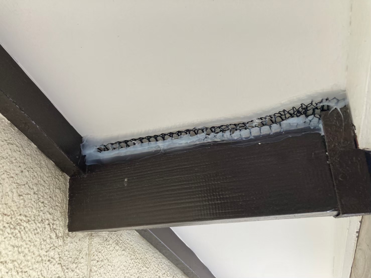 コウモリによる被害　U様邸　駆除実績