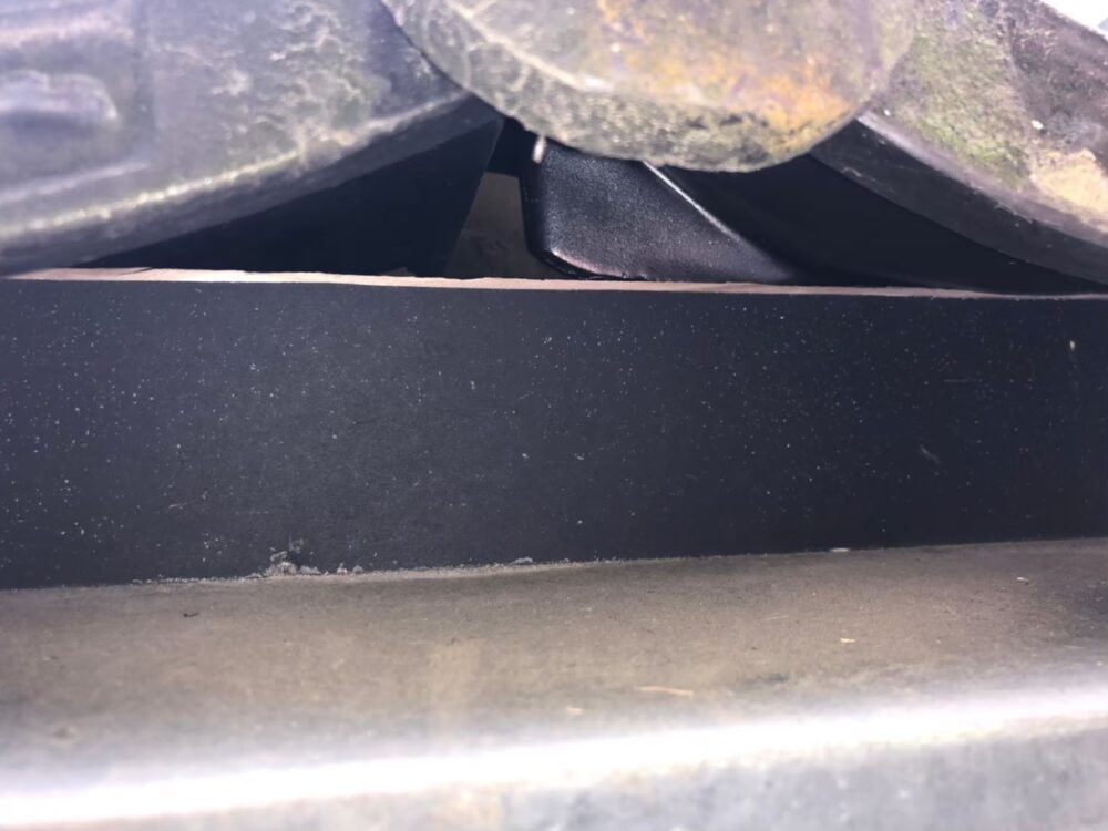 コウモリによる被害　H様邸　駆除実績