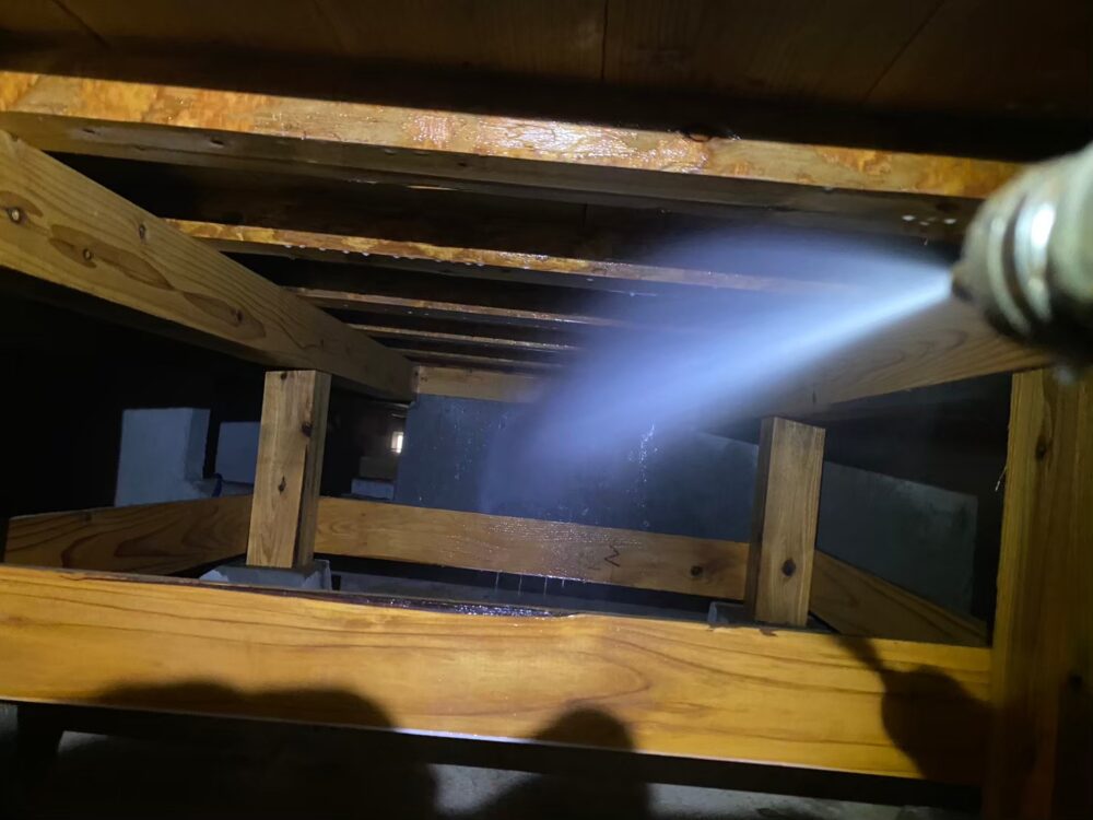 福岡県福津市　シロアリ(白蟻）による被害　M様邸　駆除実績